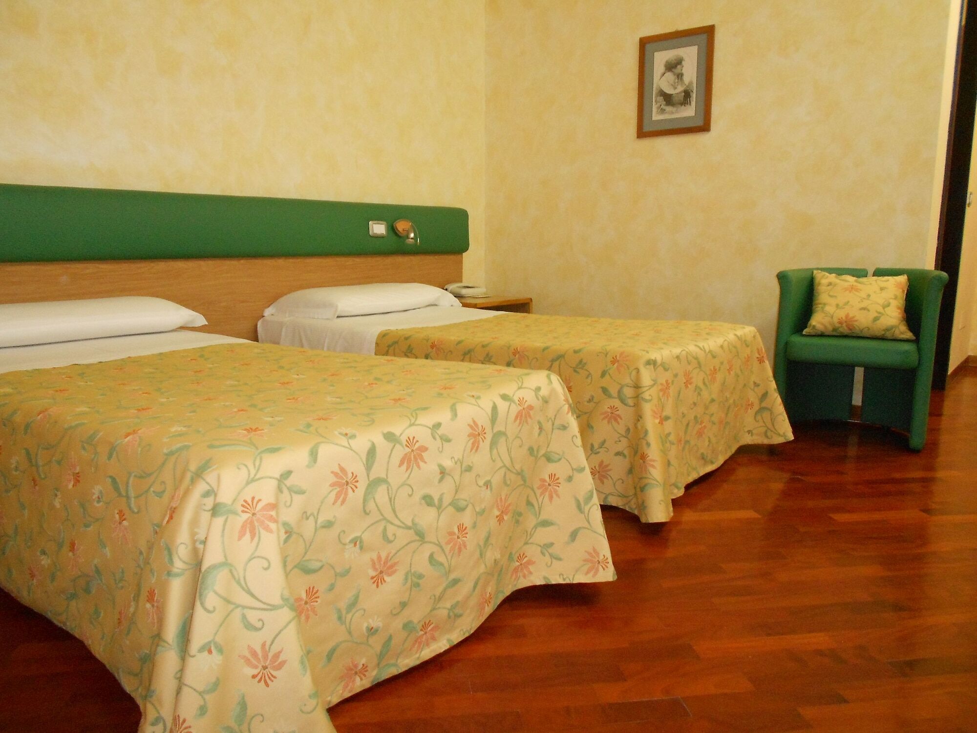 Hotel Vega Perugia Esterno foto